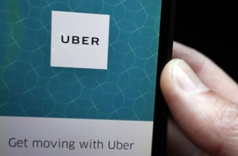 Uber: Αναστέλλει τις υπηρεσίες της στην Ελλάδα image