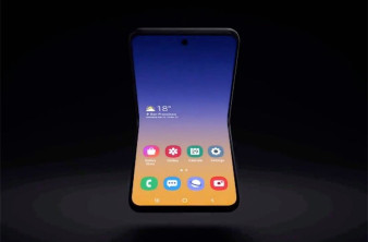 Δείτε το clamshell αναδιπλούμενο smartphone της Samsung σε πραγματικές φωτογραφίες image