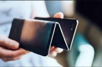 Το αναδιπλούμενο smartphone της TCL δεν θα σε αφήσει αδιάφορο image