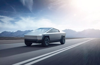 Tesla Cybertruck: Αυτό είναι το ηλεκτρικό pickup της εταιρείας με αυτονομία έως 800km image
