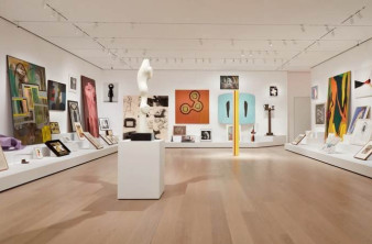 MoMA: Προσφέρει δωρεάν online μαθήματα τέχνης image