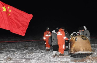 Chang'e-5: Επέστρεψε με επιτυχία δείγματα από τη Σελήνη μετά από 44 χρόνια image