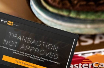 Pornhub: Visa και MasterCard διακόπτουν τη συνεργασία τους image