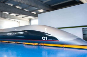 Hyperloop Quintero One: Αυτή είναι η κάψουλα που θα μεταφέρει τους επιβάτες στο τραίνο του μέλλοντος image