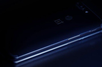 OnePlus 6: Επίσημη φωτογραφία teaser μας το δείχνει κάτω από το OnePlus 5T image