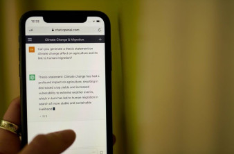 Apple: Ετοιμάζει και αυτή το δικό της εργαλείο παραγωγικής Τεχνητής Νοημοσύνης image