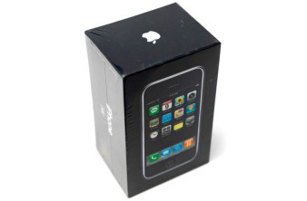 Σφραγισμένο original iPhone 4GB του 2007 πωλήθηκε για $190,372.80! image