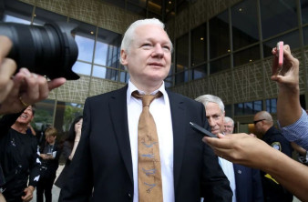 Julian Assange: Ελεύθερος ο ιδρυτής του WikiLeaks, αφότου παραδέχτηκε την ενοχή του... image