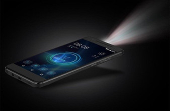 Moviphone: Νέο mid-range smartphone με ενσωματωμένο laser projector, 128GB αποθηκευτικό χώρο και μπαταρία 4000mAh [CES 2018] image