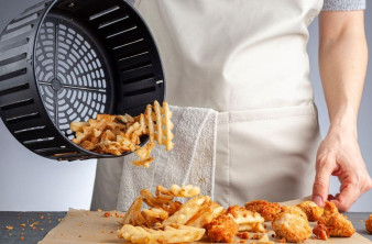 Ήξερες ότι το air fryer μπορεί να σε παρακολουθεί; (και στέλνει τα δεδομένα σου στην Κίνα...) image