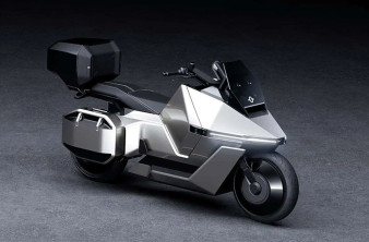 Omo-X: Το ηλεκτρικό αυτόνομο scooter της Κίνας με τιμή €3500 image