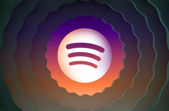 Η Spotify βάζει φρένο στην «καταιγίδα» τραγουδιών που φτιάχνονται με AI image