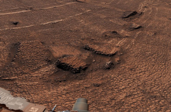 Το ρόβερ Curiosity της NASA εντόπισε τεράστια έκταση με πολυγωνικά ρήγματα στον Άρη