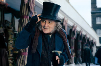 Ebenezer: Το σκοτεινό trailer με τον Johnny Depp επαναπροσδιορίζει το A Christmas Carol του Dickens