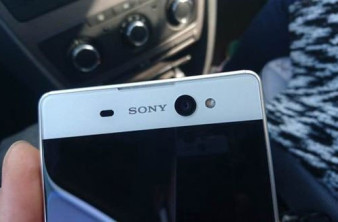 Sony Xperia C6: Νέα διαρροή αποκαλύπτει bezelless οθόνη και flash στην πρόσοψη image