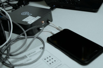 Παραβίαση ασφαλείας στα iPhone: Το εργαλείο που «παγώνει» τον χρόνο και υποκλέπτει δεδομένα image