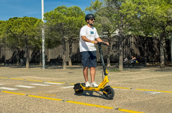 Xiaomi Scooter 6 Ultra Review: Το πατίνι που αποφάσισε να γίνει... μοτοσικλέτα image