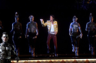 Ο Michael Jackson ζωντανεύει στα Billboard Music Awards ως ολόγραμμα! [Video] image