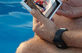 Sony Xperia Z3 Tablet Compact και αδιάβροχο smartpwatch σε teaser φωτογραφία για την IFA Berlin 2014 [Update] image