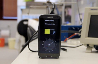 Νέα μπαταρία για smartphones φορτίζει πλήρως μέσα σε λίγα δευτερόλεπτα! [Video] image