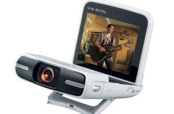 Canon LEGRIA Mini, η νέα βιντεοκάμερα για να βάζεις και τον εαυτό σου στο κάδρο [Video] image