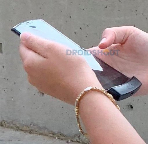 Motorola RAZR: Πακέτο φωτογραφιών αποκαλύπτουν το αναδιπλούμενο clamshell smartphone | 