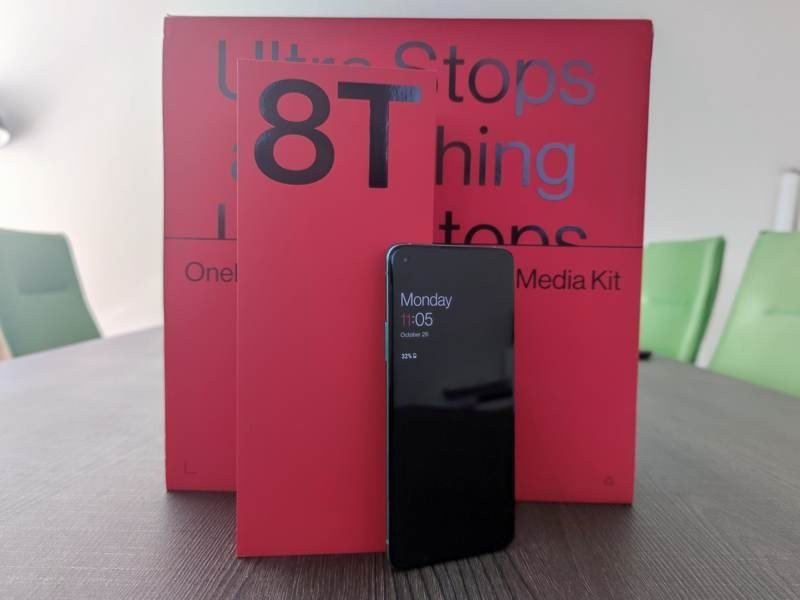 OnePlus 8T Review: Απίστευτη οθόνη, υψηλές επιδόσεις και ταχύτατη φόρτιση | 