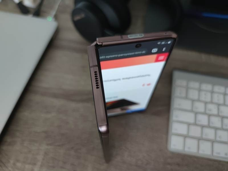 Samsung Galaxy Z Fold2 Review: Το μέλλον είναι ήδη εδώ | 