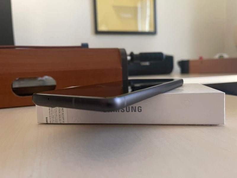 Samsung Galaxy S21 FE Review: Όμορφο, δυνατό, αλλά με εσωτερικό ανταγωνισμό | 